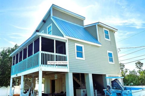 Villa ou maison à Sugarloaf Key, Floride 2 chambres, 93.65 m2 № 2171062