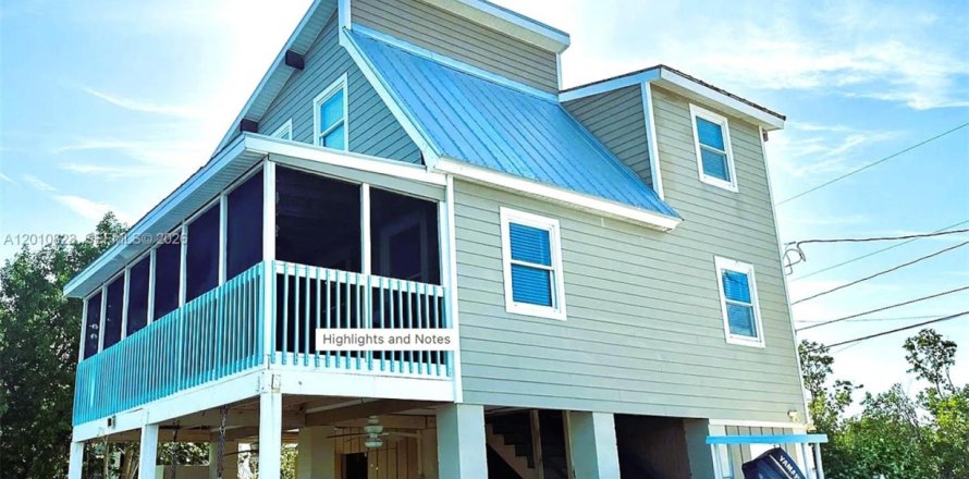 Villa ou maison à Sugarloaf Key, Floride 2 chambres, 93.65 m2 № 2171062