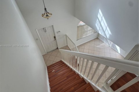 Casa en alquiler en Pembroke Pines, Florida, 3 dormitorios, 172.15 m2 № 1991857 - foto 15