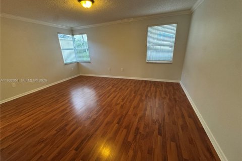 Villa ou maison à louer à Pembroke Pines, Floride: 3 chambres, 172.15 m2 № 1991857 - photo 21