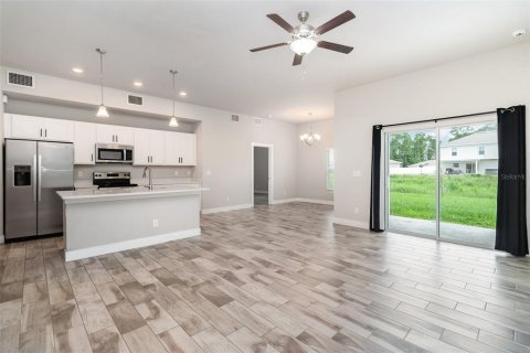 Villa ou maison à vendre à North Port, Floride: 4 chambres, 158.4 m2 № 1917658 - photo 4