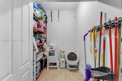 Купить виллу или дом в Майами, Флорида 4 спальни, 227.24м2, № 2068906 - фото 16