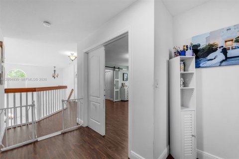 Купить виллу или дом в Майами, Флорида 4 спальни, 227.24м2, № 2068906 - фото 22