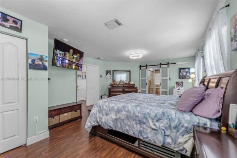 Купить виллу или дом в Майами, Флорида 4 спальни, 227.24м2, № 2068906 - фото 25