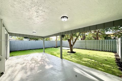 Casa en venta en Delray Beach, Florida, 3 dormitorios, 112.88 m2 № 2051799 - foto 22