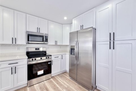 Casa en venta en Delray Beach, Florida, 3 dormitorios, 112.88 m2 № 2051799 - foto 5