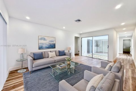 Casa en venta en Delray Beach, Florida, 3 dormitorios, 112.88 m2 № 2051799 - foto 8