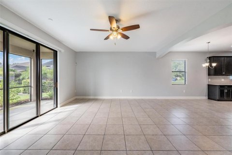 House in Land O' Lakes, Florida 3 bedrooms, 196.95 sq.m. № 1902654 - photo 26