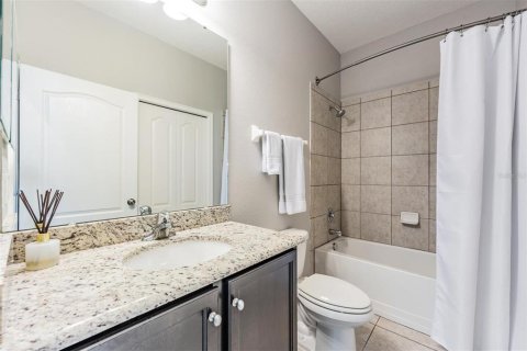 House in Land O' Lakes, Florida 3 bedrooms, 196.95 sq.m. № 1902654 - photo 10