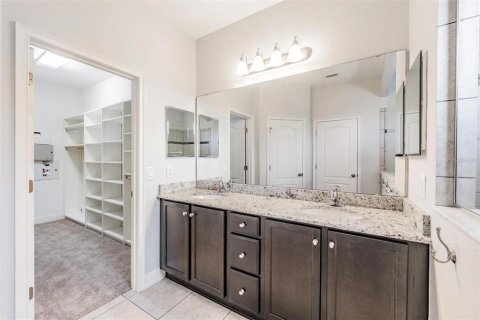 House in Land O' Lakes, Florida 3 bedrooms, 196.95 sq.m. № 1902654 - photo 21