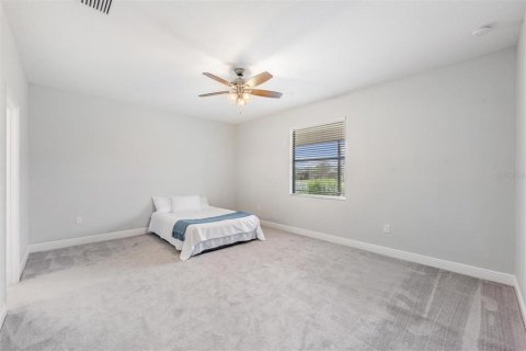 House in Land O' Lakes, Florida 3 bedrooms, 196.95 sq.m. № 1902654 - photo 18
