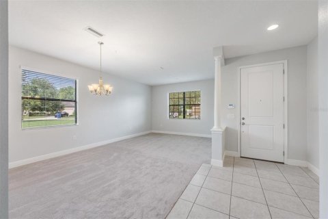 House in Land O' Lakes, Florida 3 bedrooms, 196.95 sq.m. № 1902654 - photo 14
