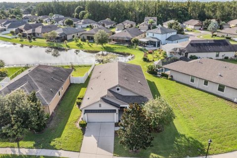 House in Land O' Lakes, Florida 3 bedrooms, 196.95 sq.m. № 1902654 - photo 2
