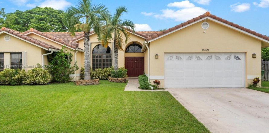 Casa en Weston, Florida 4 dormitorios, 250.56 m2 № 1929562
