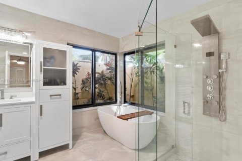 Casa en venta en Weston, Florida, 4 dormitorios, 250.56 m2 № 1929562 - foto 19