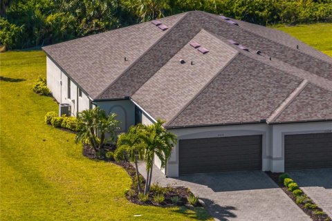 Villa ou maison à Port Charlotte, Floride 3 chambres, 131.64 m2 № 2142534