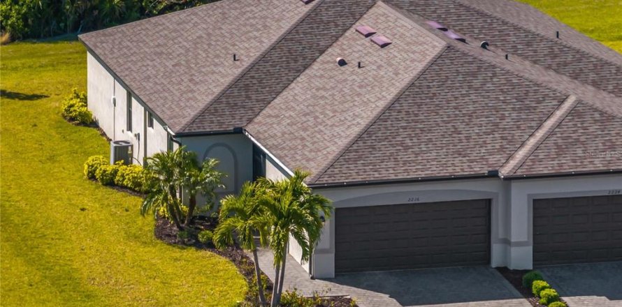 Villa ou maison à Port Charlotte, Floride 3 chambres, 131.64 m2 № 2142534