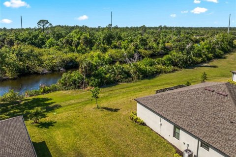 Villa ou maison à vendre à Port Charlotte, Floride: 3 chambres, 131.64 m2 № 2142534 - photo 4