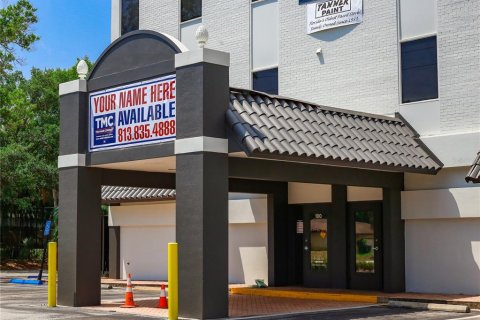Propiedad comercial en venta en Tampa, Florida, 220.64 m2 № 1561133 - foto 3