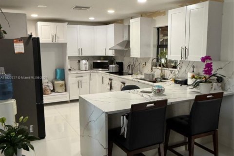 House in Homestead, Florida 5 bedrooms, 152.36 sq.m. № 1788413 - photo 5