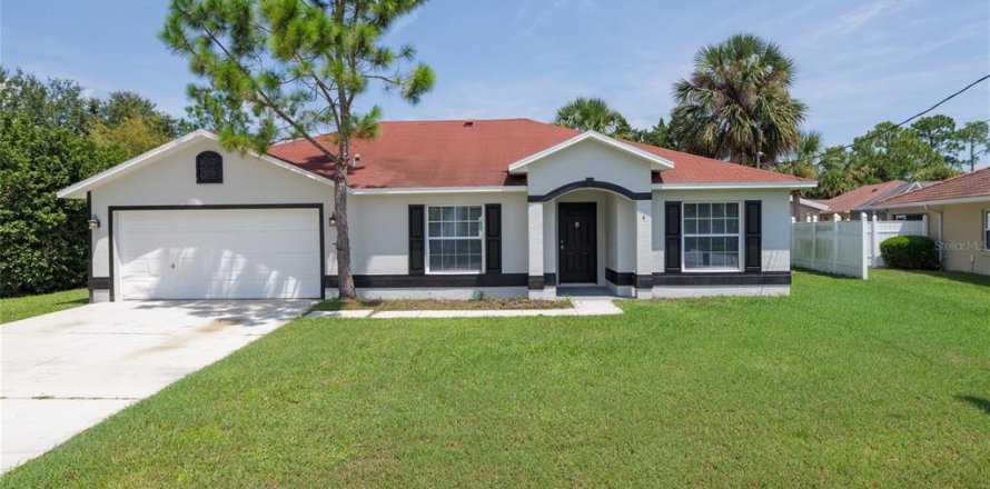 Villa ou maison à Palm Coast, Floride 4 chambres, 162.67 m2 № 2427146