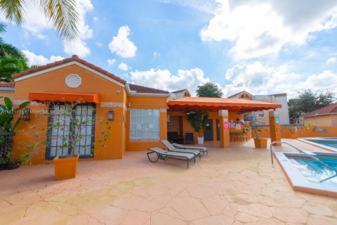 Купить кондоминиум в Хайалиа, Флорида 2 спальни, 88.26м2, № 1975702 - фото 21