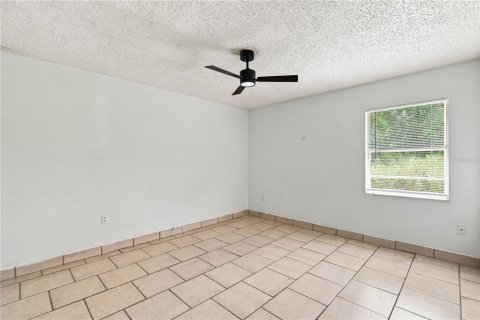 Immobilier commercial à vendre à Lakeland, Floride: 4 chambres, 169.08 m2 № 2414070 - photo 13