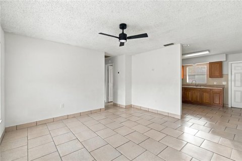 Immobilier commercial à vendre à Lakeland, Floride: 4 chambres, 169.08 m2 № 2414070 - photo 20