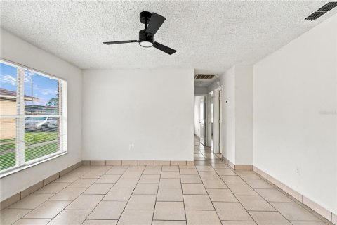 Immobilier commercial à vendre à Lakeland, Floride: 4 chambres, 169.08 m2 № 2414070 - photo 21