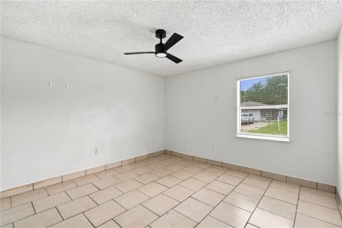 Immobilier commercial à vendre à Lakeland, Floride: 4 chambres, 169.08 m2 № 2414070 - photo 28