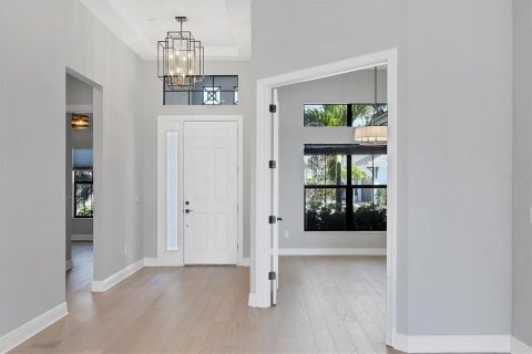 House in Sarasota, Florida 4 bedrooms, 278.52 sq.m. № 1582357 - photo 30