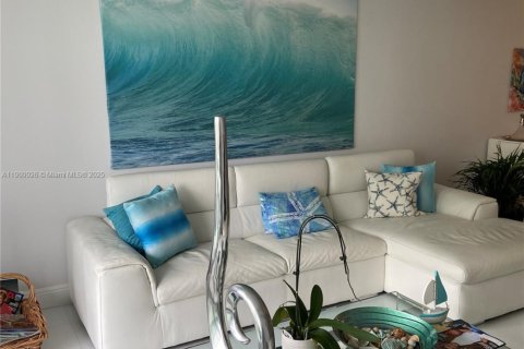 Copropriété à vendre à Sunny Isles Beach, Floride: 1 chambre, 93.37 m2 № 1965263 - photo 4