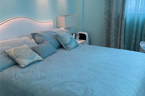 Copropriété à vendre à Sunny Isles Beach, Floride: 1 chambre, 93.37 m2 № 1965263 - photo 10