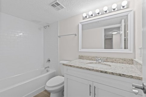 Copropriété à vendre à Tarpon Springs, Floride: 2 chambres, 94.76 m2 № 2400911 - photo 25
