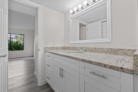 Copropriété à vendre à Tarpon Springs, Floride: 2 chambres, 94.76 m2 № 2400911 - photo 11