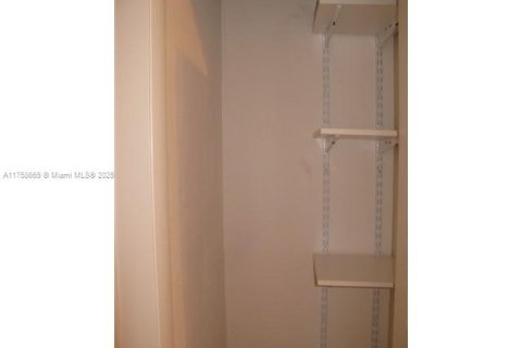 Copropriété à vendre à Miami Beach, Floride: 1 chambre, 39.58 m2 № 1985326 - photo 12