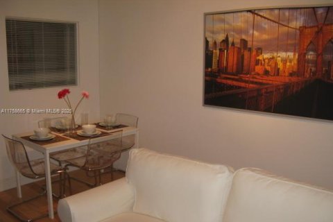 Copropriété à vendre à Miami Beach, Floride: 1 chambre, 39.58 m2 № 1985326 - photo 17