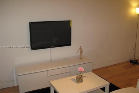 Copropriété à vendre à Miami Beach, Floride: 1 chambre, 39.58 m2 № 1985326 - photo 1
