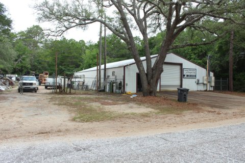 Propiedad comercial en venta en Valparaiso, Florida № 561534 - foto 1