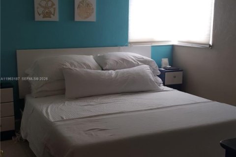 Villa ou maison à louer à Oakland Park, Floride: 3 chambres, 95.5 m2 № 2024249 - photo 18