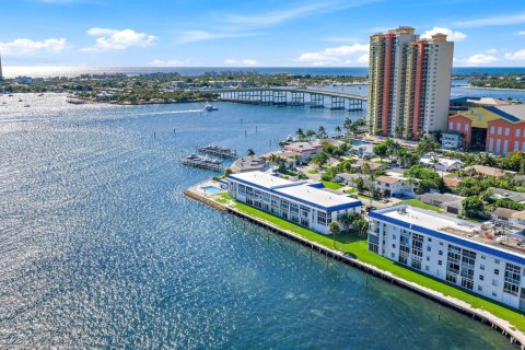 Condominio en venta en Riviera Beach, Florida, 1 dormitorio, 62.62 m2 № 2154914 - foto 17
