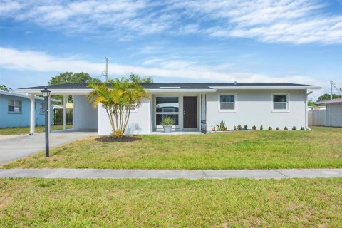 Casa en venta en Sarasota, Florida, 3 dormitorios, 145.67 m2 № 1762163 - foto 1