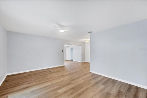 Casa en venta en Sarasota, Florida, 3 dormitorios, 145.67 m2 № 1762163 - foto 7