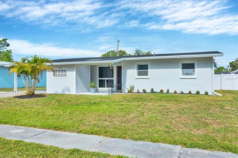 Casa en venta en Sarasota, Florida, 3 dormitorios, 145.67 m2 № 1762163 - foto 2