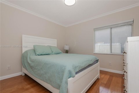 Casa en venta en Pembroke Pines, Florida, 4 dormitorios, 194.91 m2 № 2178133 - foto 26