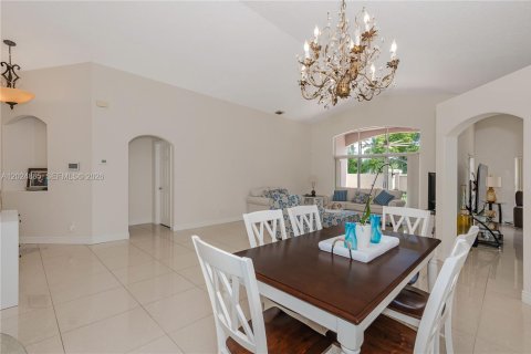 Casa en venta en Pembroke Pines, Florida, 4 dormitorios, 194.91 m2 № 2178133 - foto 18