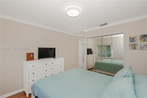Casa en venta en Pembroke Pines, Florida, 4 dormitorios, 194.91 m2 № 2178133 - foto 27