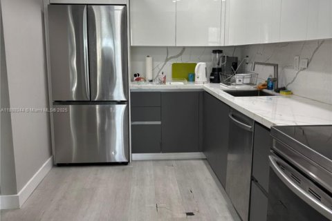 Copropriété à vendre à Aventura, Floride: 2 chambres, 107.58 m2 № 1941373 - photo 17