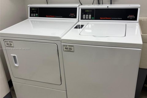 Copropriété à vendre à Aventura, Floride: 2 chambres, 107.58 m2 № 1941373 - photo 6