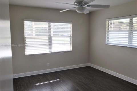 Condo in Boca Raton, Florida, 2 bedrooms  № 1953667 - photo 4